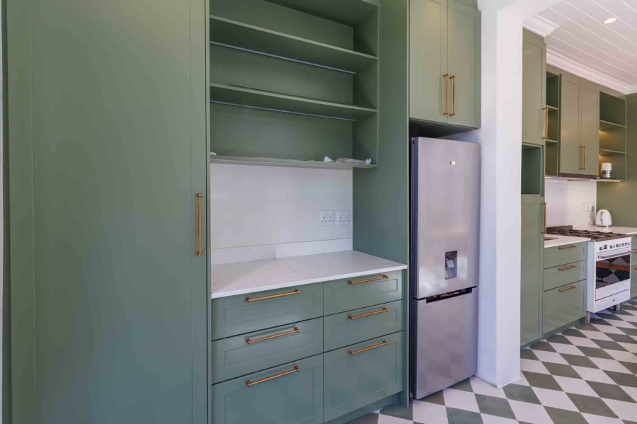 4 Bedroom Property for Sale in Gardens Western Cape